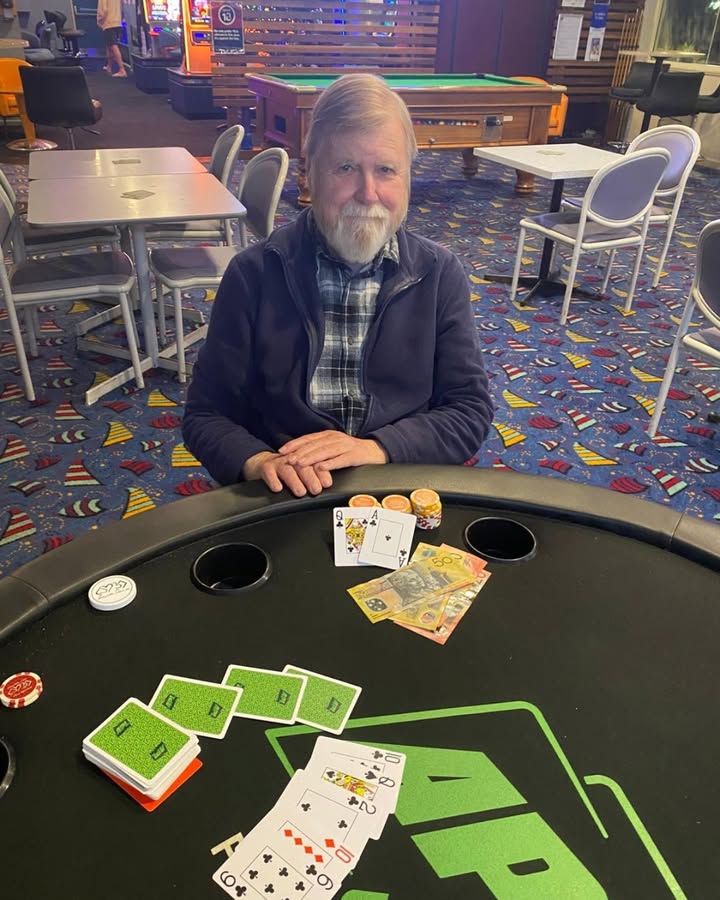 Featured image for “Ray Takes First Prize: Poker Night Winner at Tathra Beach Bowling Club”
