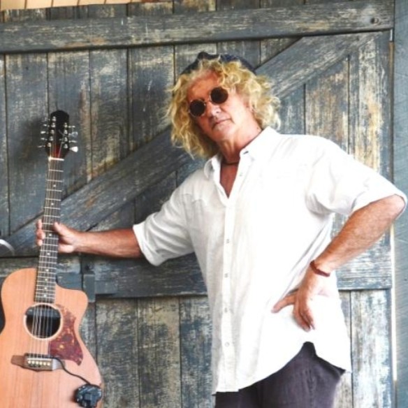 Featured image for “Free Live Music Night: Ian Treloar at Tathra Beach Bowling Club”