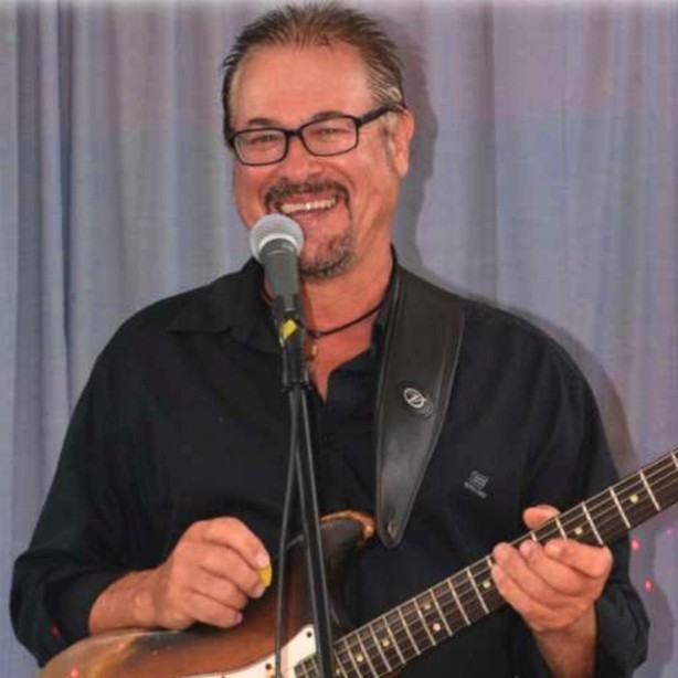 Featured image for “Saturday Night Session with Joe Driscoll at Tathra Beach Bowling Club”