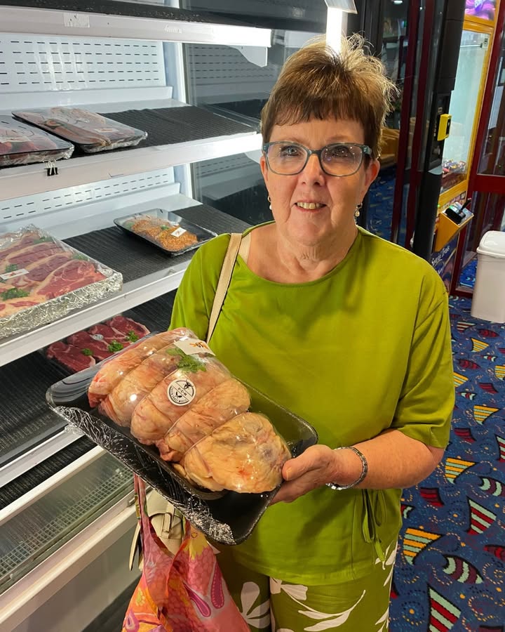Featured image for “Friday Night Fun at Tathra Beach Bowling Club”
