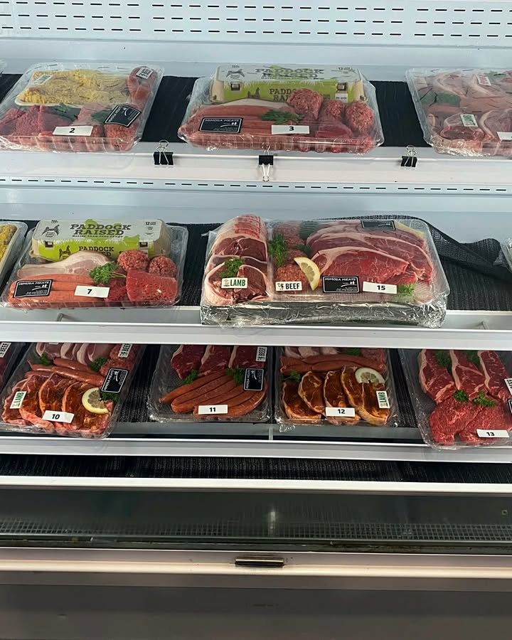 Featured image for “Meat Trays, Seafood Hampers & Great Nights at Tathra Bowlo”